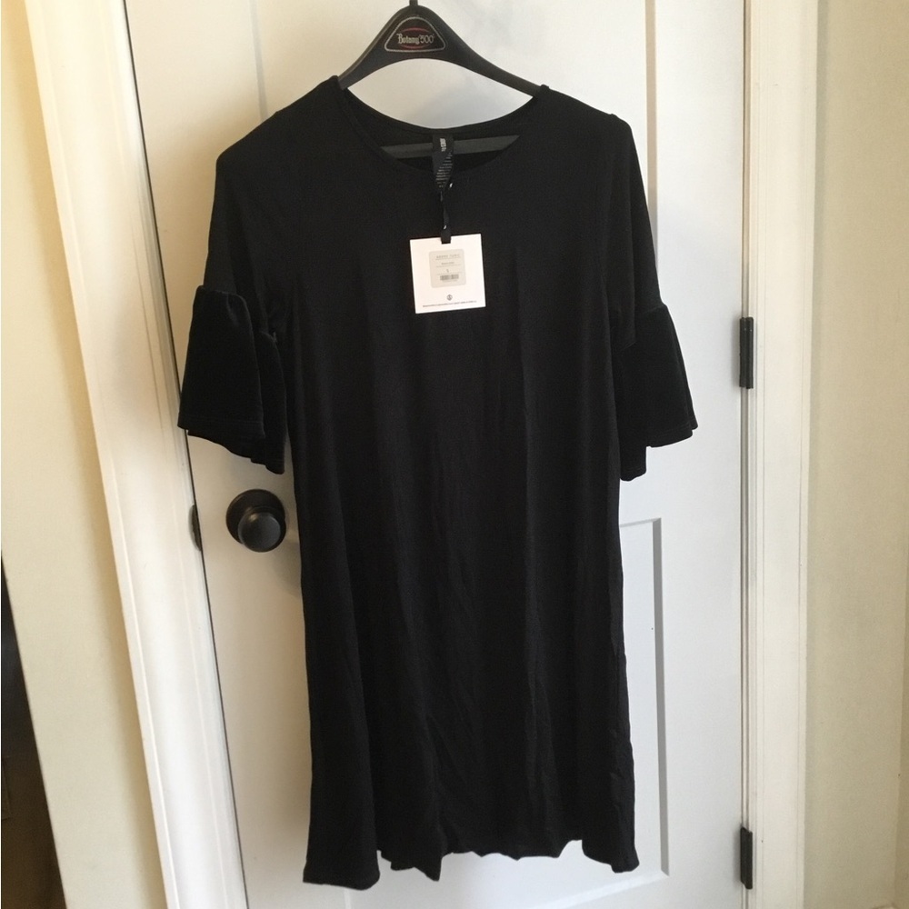 Agnes & Dora Classic Black Tunic